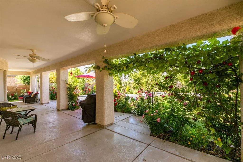 8221 Bay Dunes, Las Vegas, NV 89131