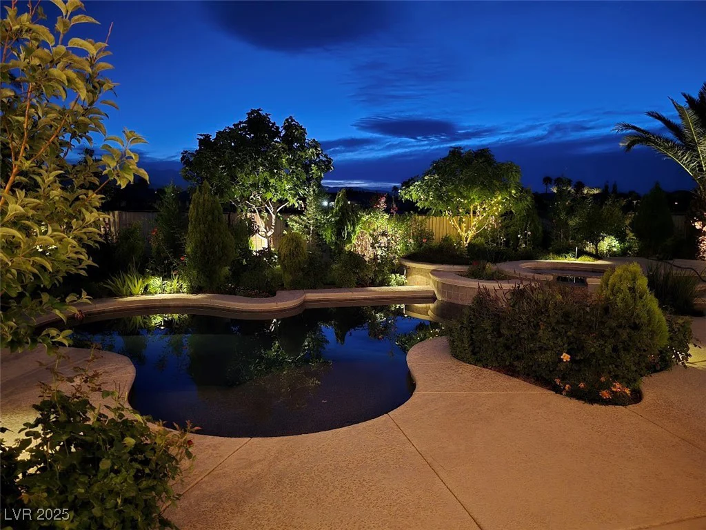 8221 Bay Dunes, Las Vegas, NV 89131