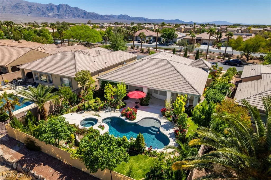 8221 Bay Dunes, Las Vegas, NV 89131