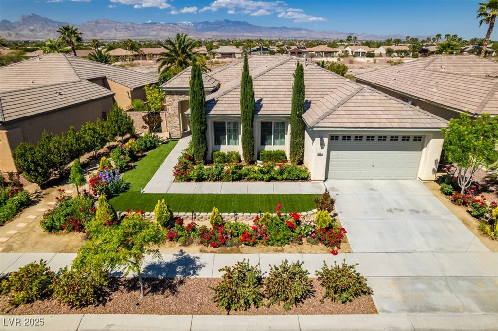 8221 Bay Dunes, Las Vegas, NV 89131