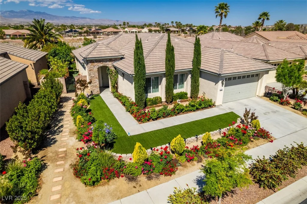 8221 Bay Dunes, Las Vegas, NV 89131