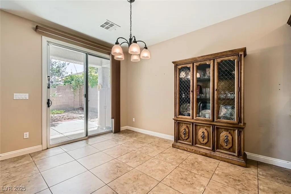 10121 Iron Wood Peak, Las Vegas, NV 89166