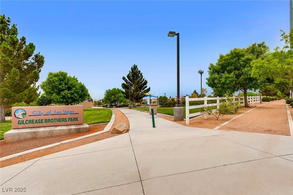 10121 Iron Wood Peak, Las Vegas, NV 89166