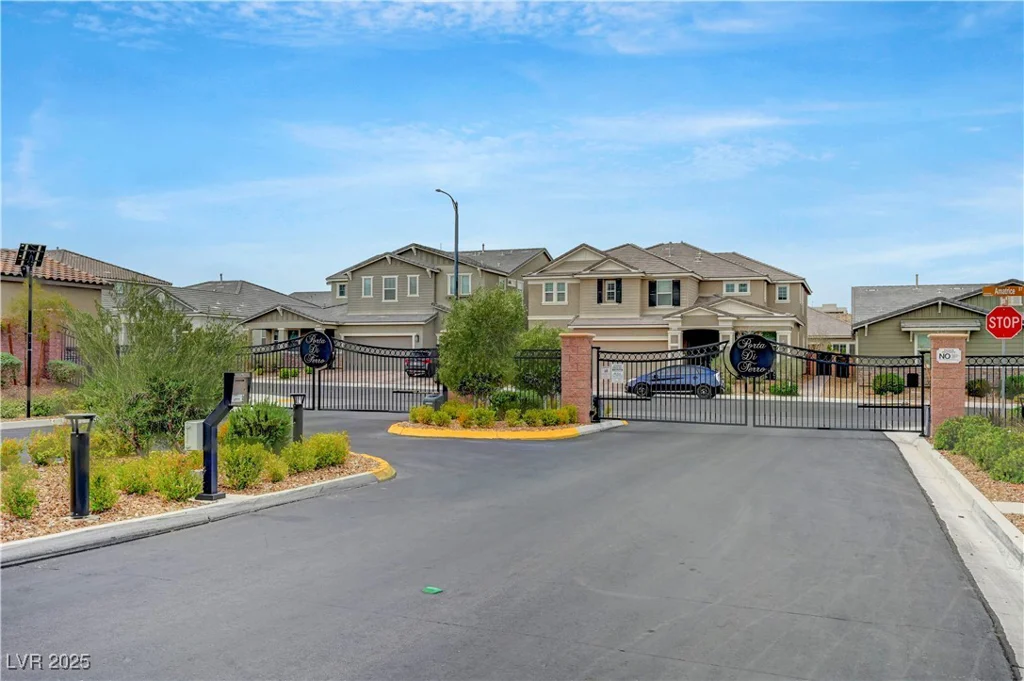 2433 Amatrice, Henderson, NV 89044