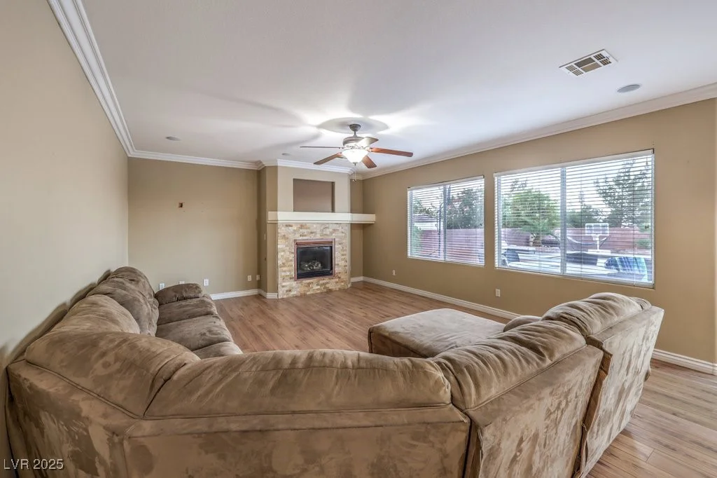 5480 Oatfield, North Las Vegas, NV 89081