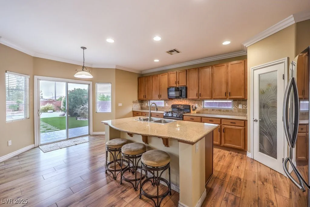 5480 Oatfield, North Las Vegas, NV 89081