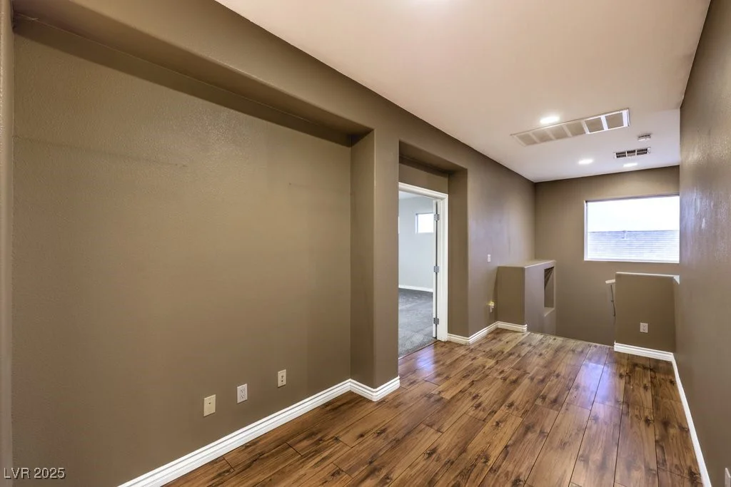 5480 Oatfield, North Las Vegas, NV 89081