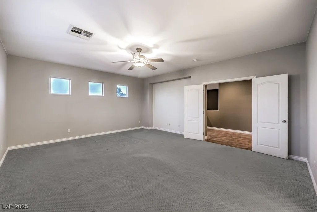 5480 Oatfield, North Las Vegas, NV 89081