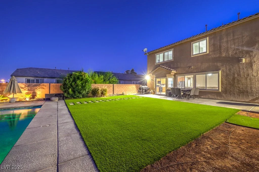 5480 Oatfield, North Las Vegas, NV 89081