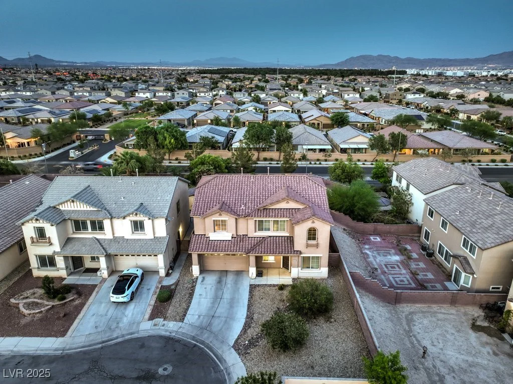 5480 Oatfield, North Las Vegas, NV 89081