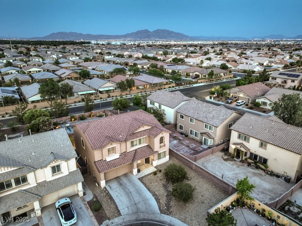 5480 Oatfield, North Las Vegas, NV 89081