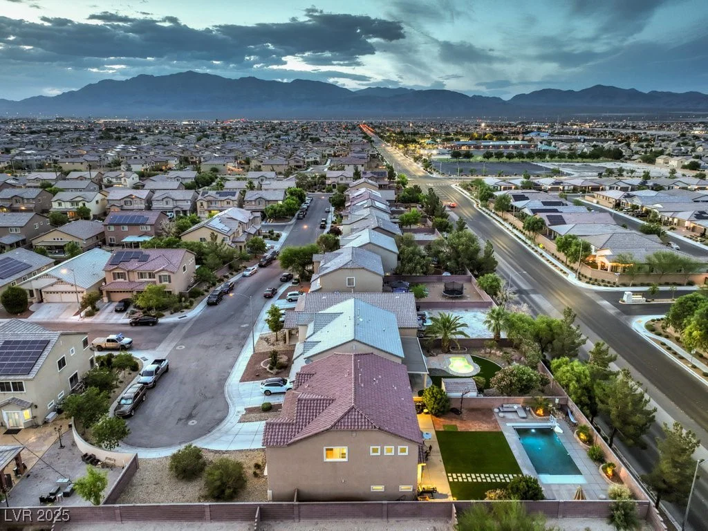 5480 Oatfield, North Las Vegas, NV 89081