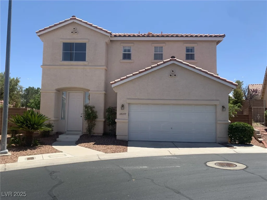 10357 Bent Willow, Las Vegas, NV 89129