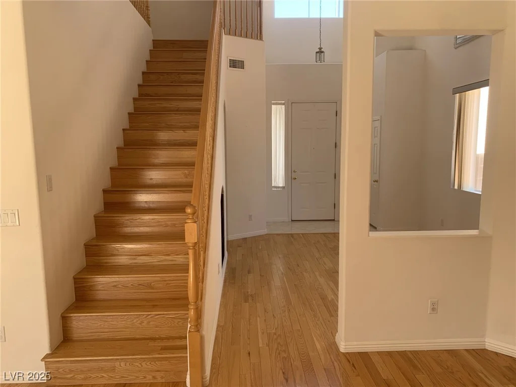 10357 Bent Willow, Las Vegas, NV 89129