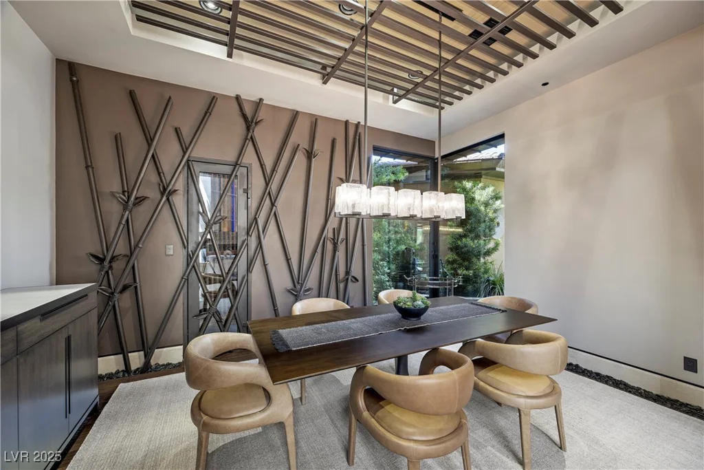 11 Golden Sunray, Las Vegas, NV 89135