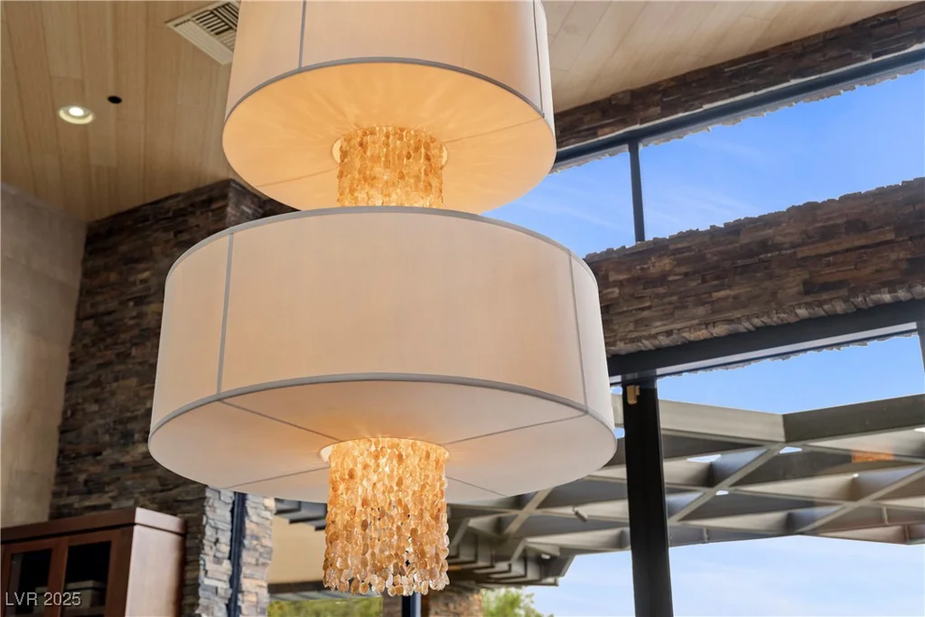 11 Golden Sunray, Las Vegas, NV 89135