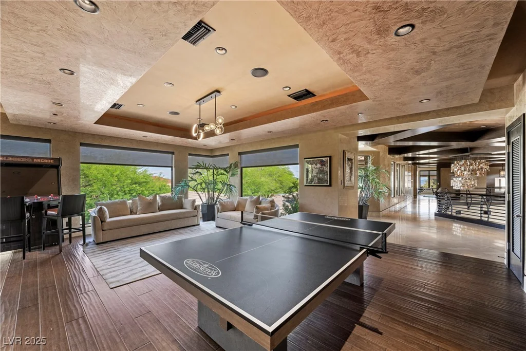 11 Golden Sunray, Las Vegas, NV 89135