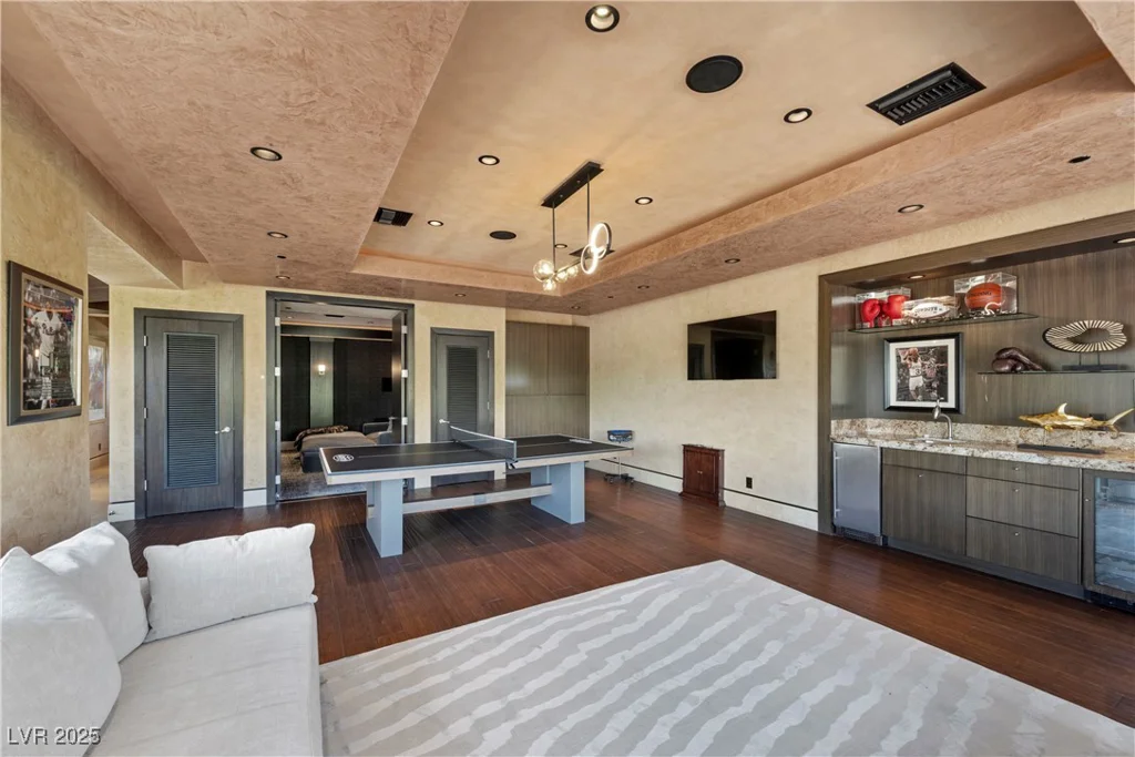 11 Golden Sunray, Las Vegas, NV 89135