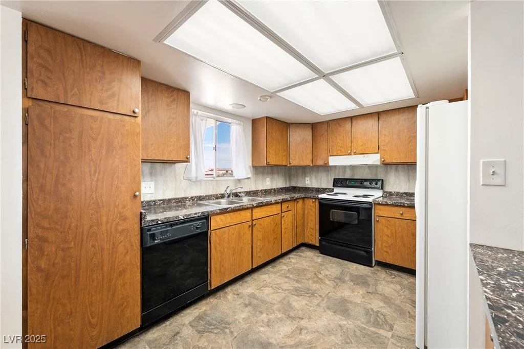 2440 Homestead, Pahrump, NV 89048