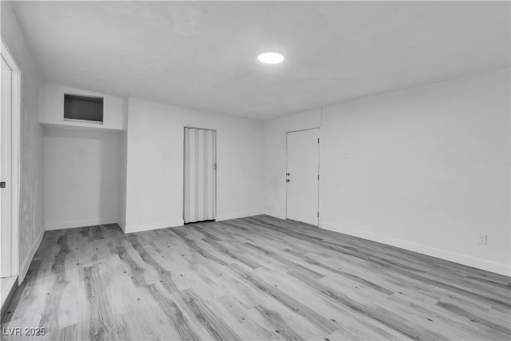 5580 Waltham, Las Vegas, NV 89122