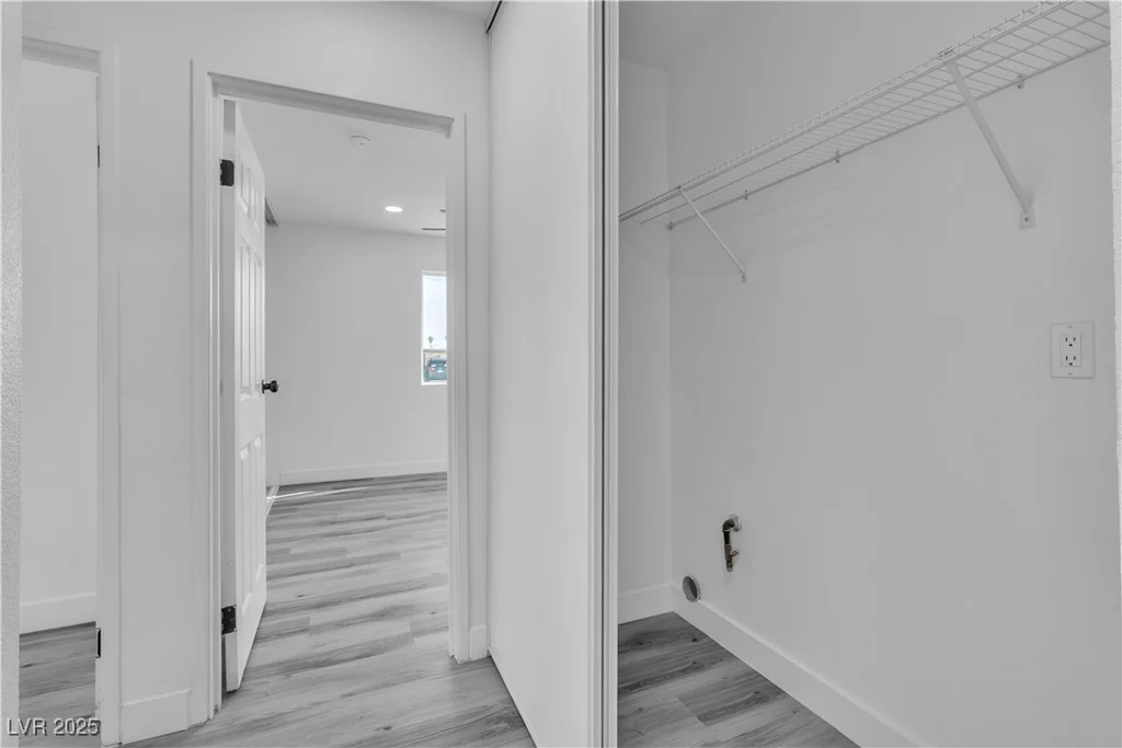 5580 Waltham, Las Vegas, NV 89122