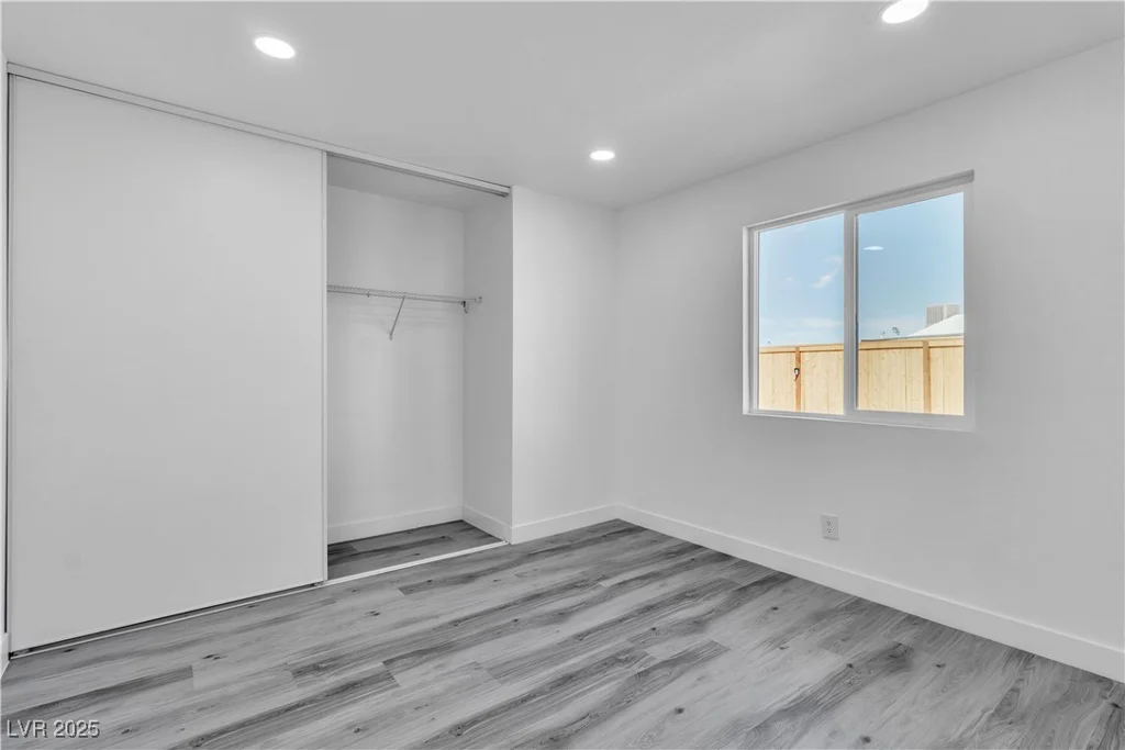 5580 Waltham, Las Vegas, NV 89122