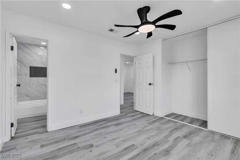 5580 Waltham, Las Vegas, NV 89122