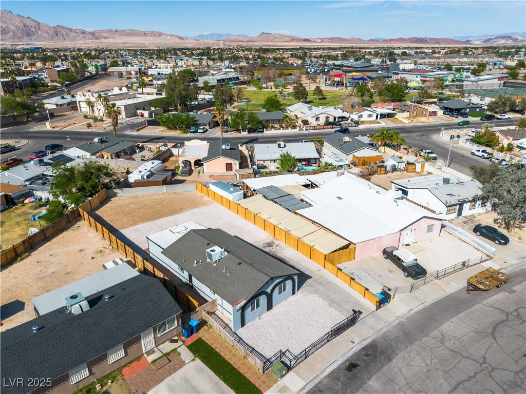 5580 Waltham, Las Vegas, NV 89122