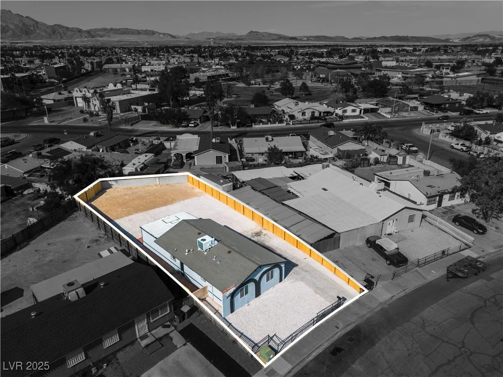 5580 Waltham, Las Vegas, NV 89122