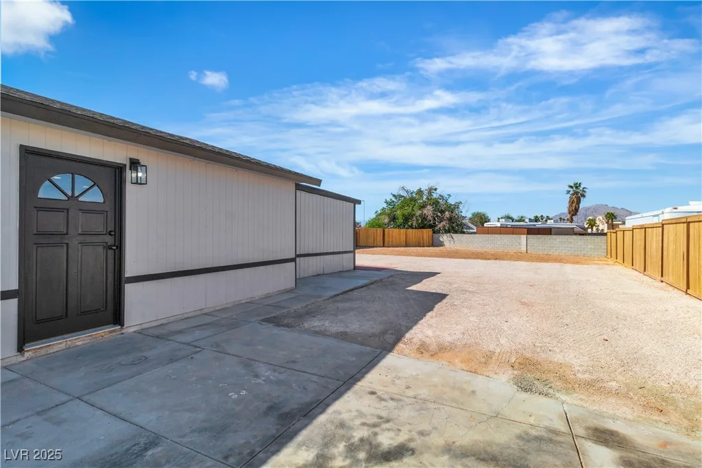 5580 Waltham, Las Vegas, NV 89122