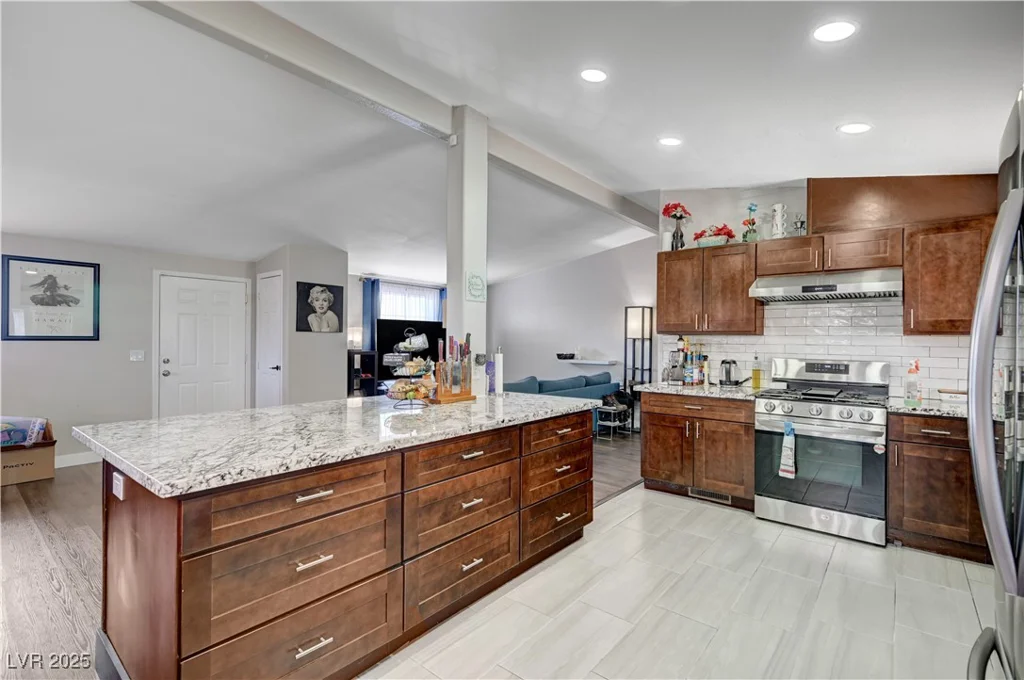 508 Topaz, Henderson, NV 89015