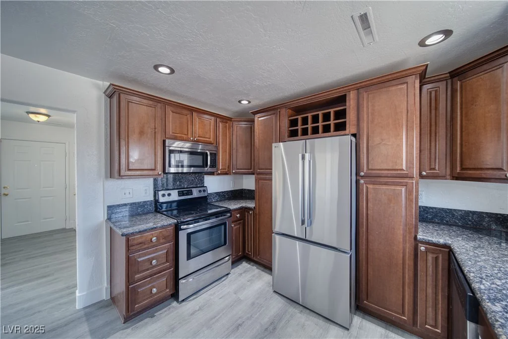 1190 Sierra Vista, Pahrump, NV 89060