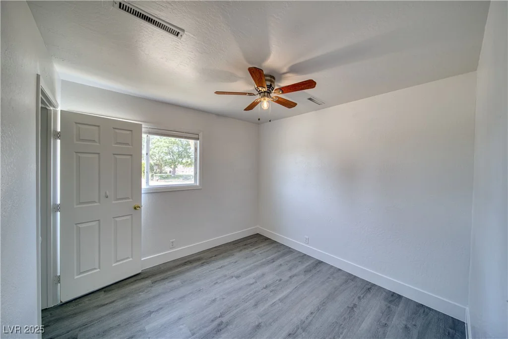 1190 Sierra Vista, Pahrump, NV 89060