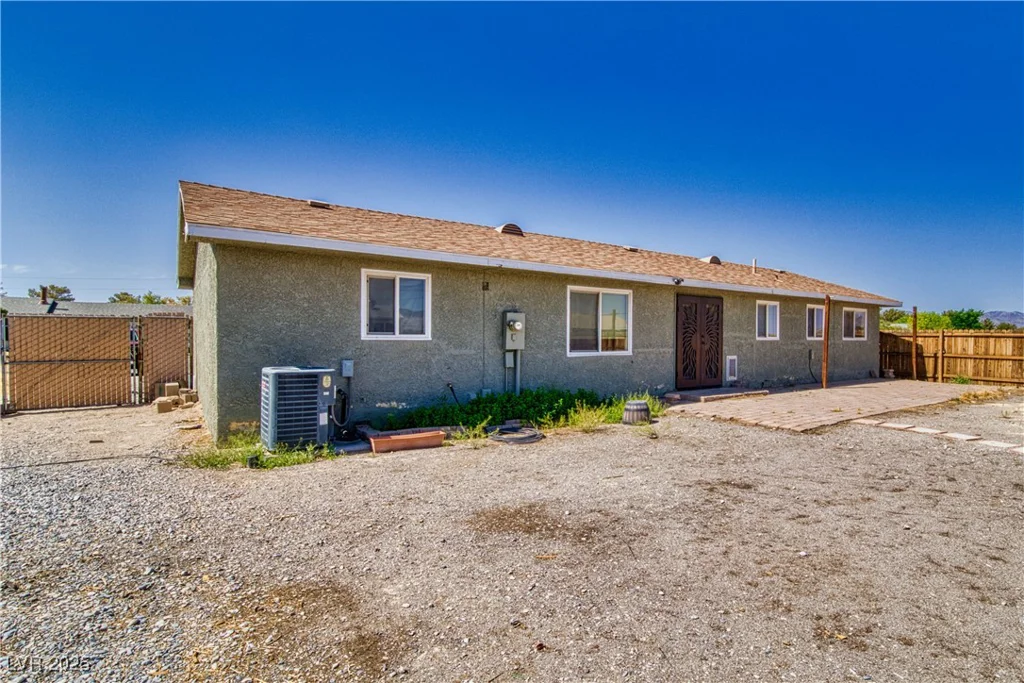 1190 Sierra Vista, Pahrump, NV 89060