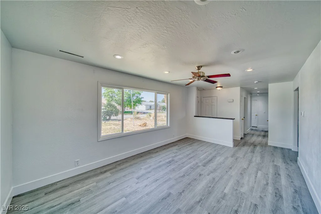 1190 Sierra Vista, Pahrump, NV 89060