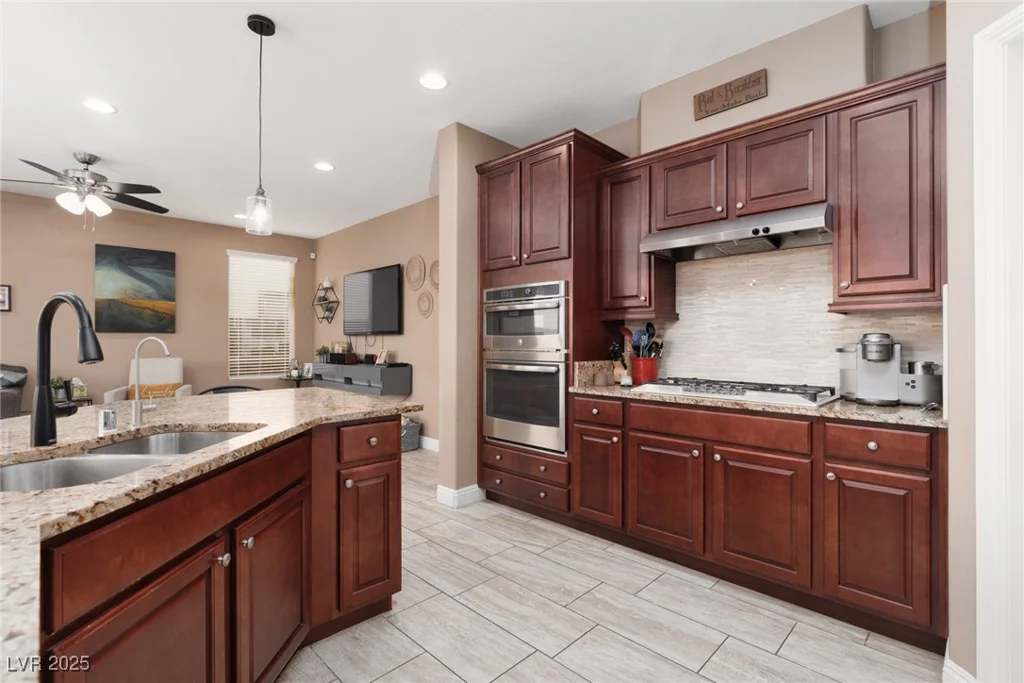7630 Canyon Diablo, Las Vegas, NV 89179