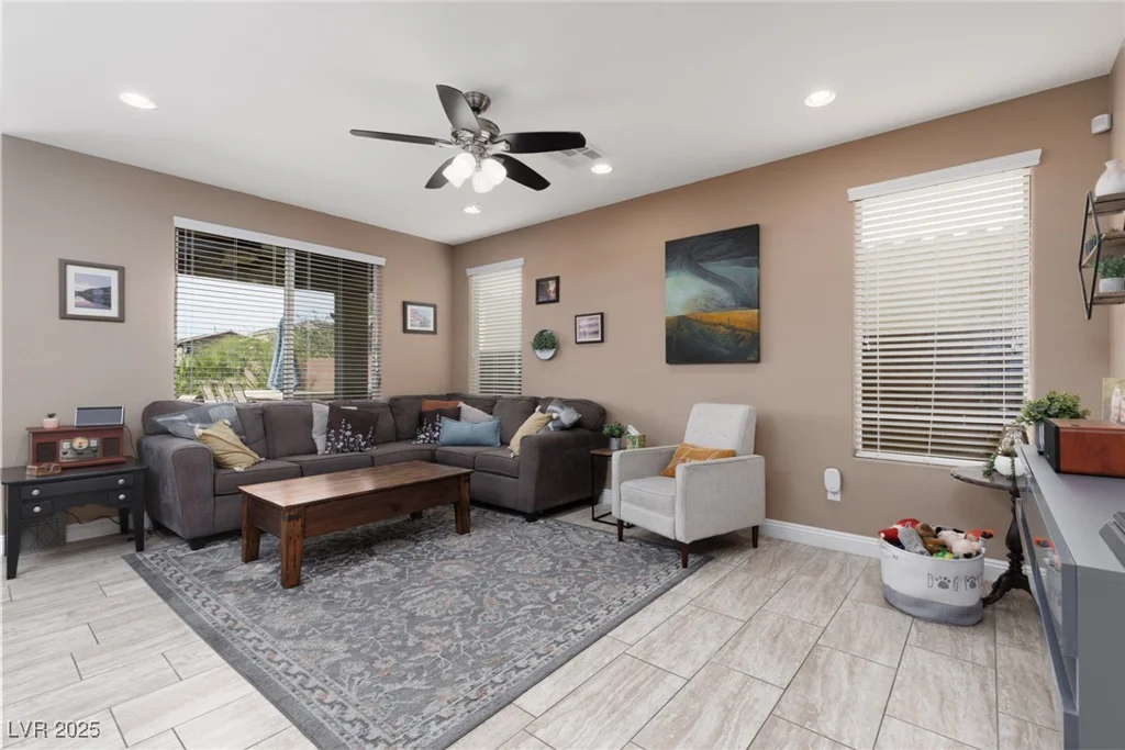 7630 Canyon Diablo, Las Vegas, NV 89179