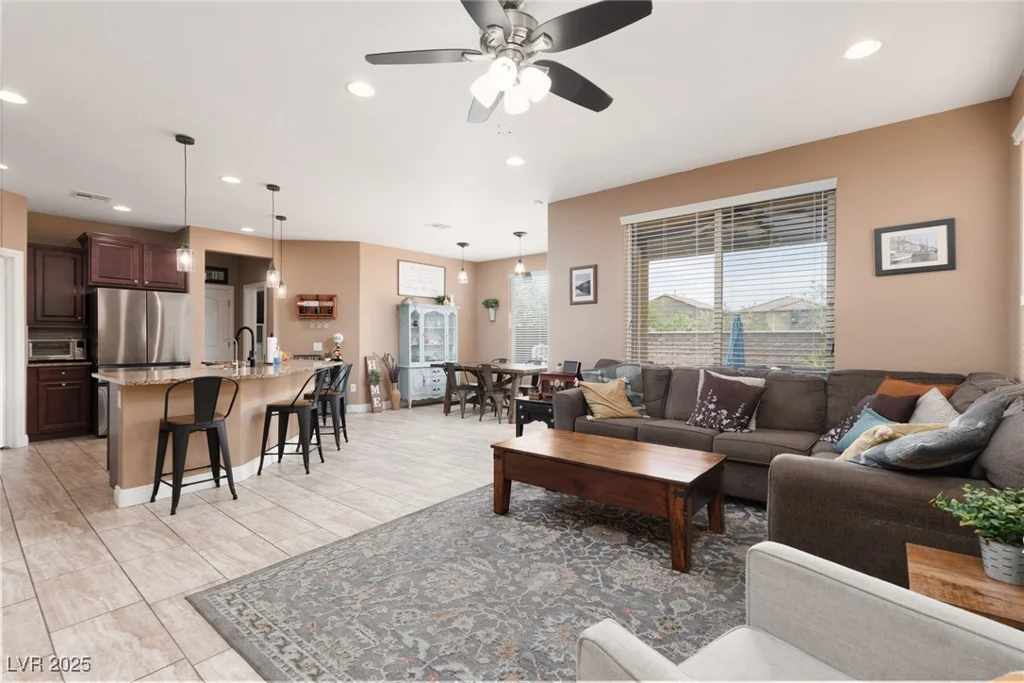 7630 Canyon Diablo, Las Vegas, NV 89179
