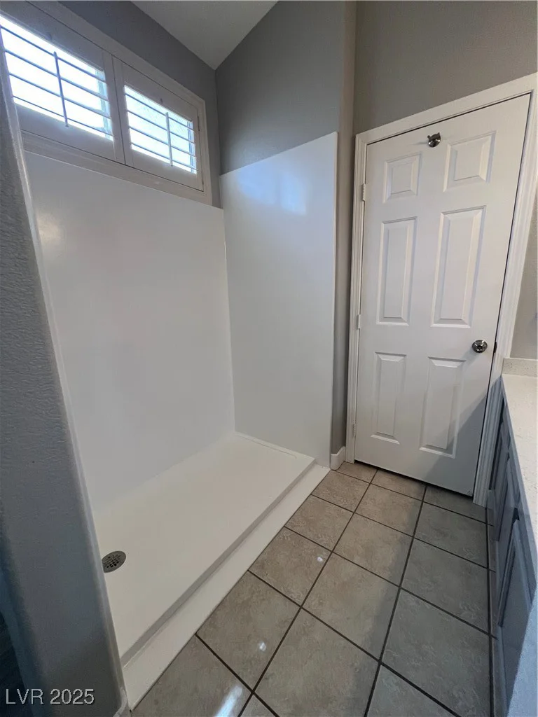 2694 Hillgrass, Las Vegas, NV 89123