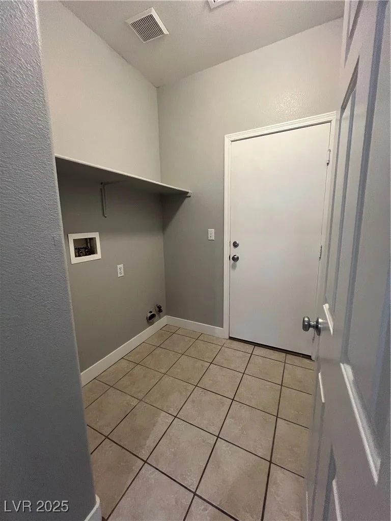 2694 Hillgrass, Las Vegas, NV 89123