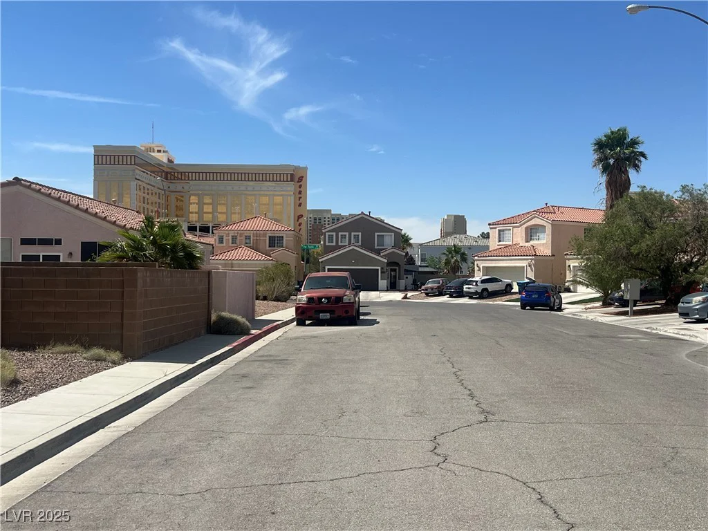 2694 Hillgrass, Las Vegas, NV 89123