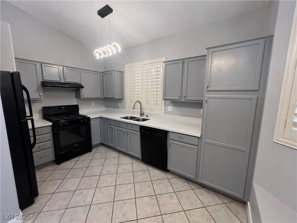 2694 Hillgrass, Las Vegas, NV 89123
