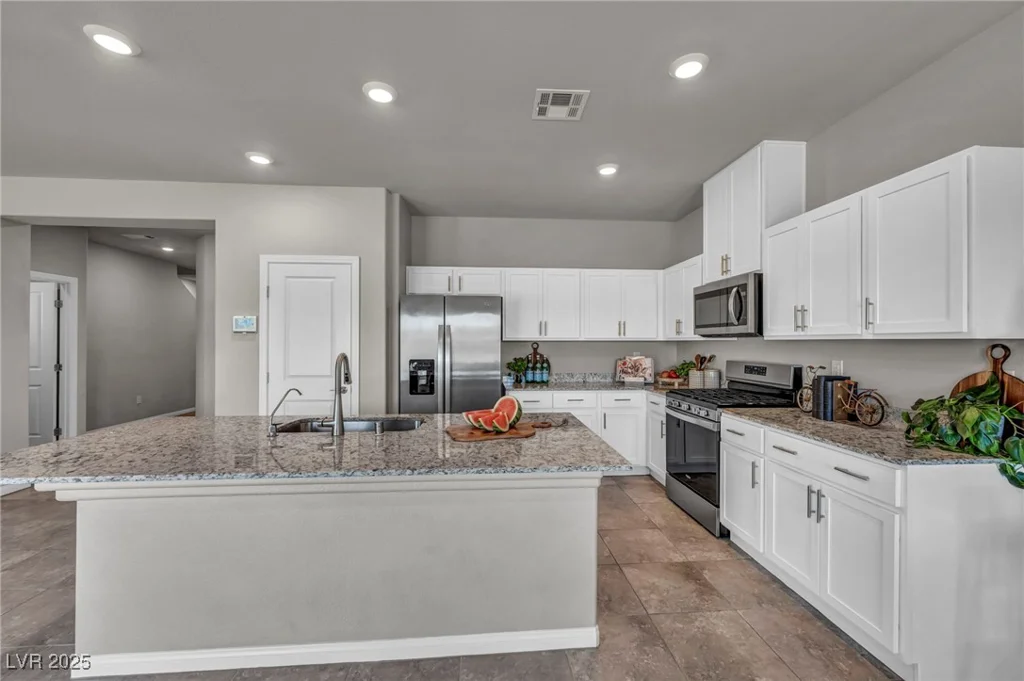 9876 Magnus, Las Vegas, NV 89178