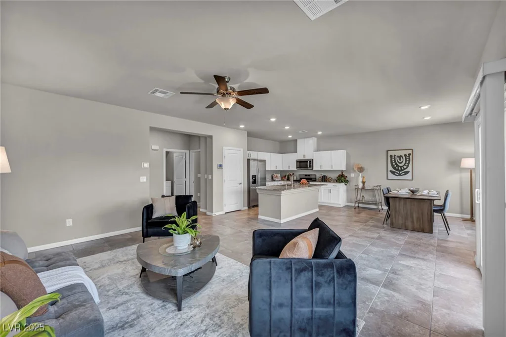 9876 Magnus, Las Vegas, NV 89178
