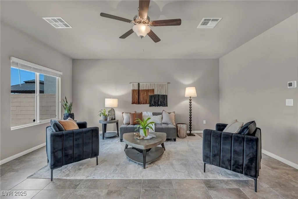 9876 Magnus, Las Vegas, NV 89178