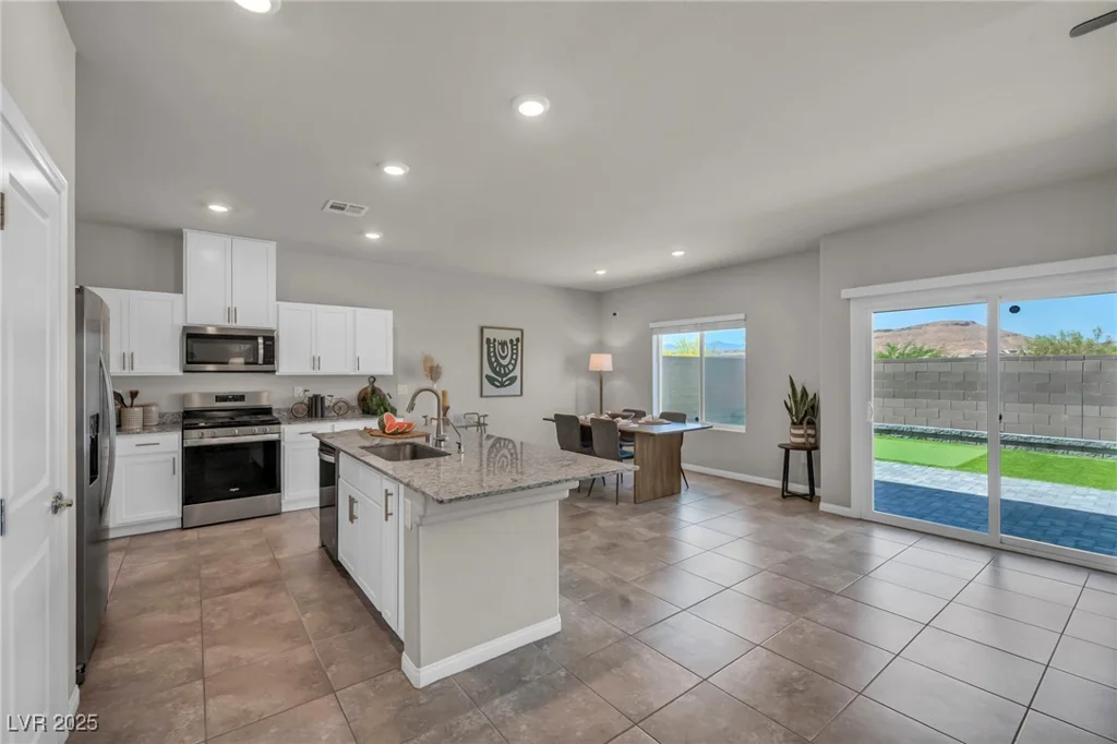 9876 Magnus, Las Vegas, NV 89178