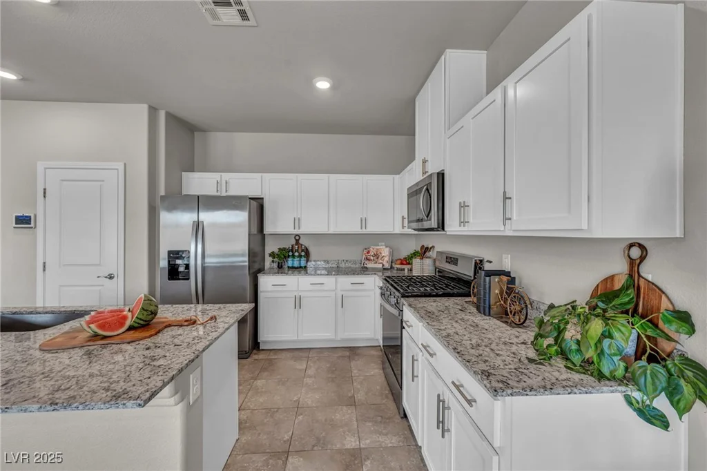 9876 Magnus, Las Vegas, NV 89178