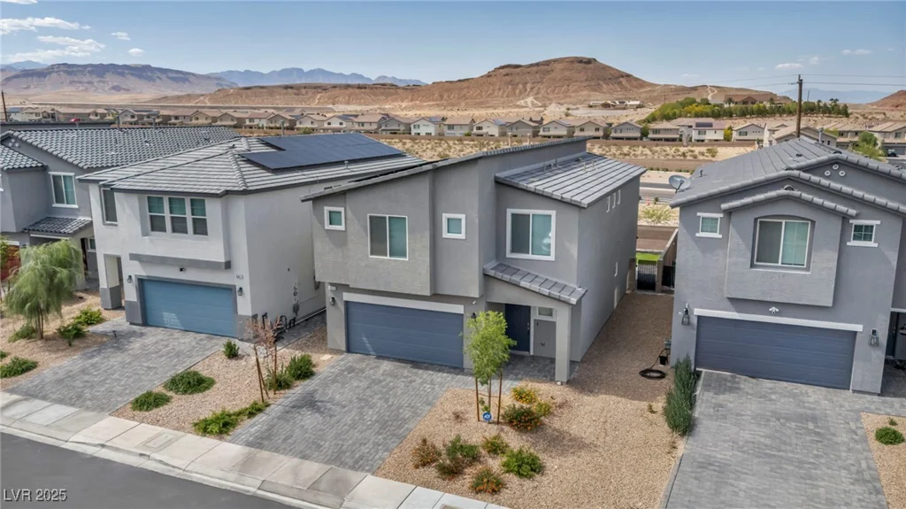 9876 Magnus, Las Vegas, NV 89178