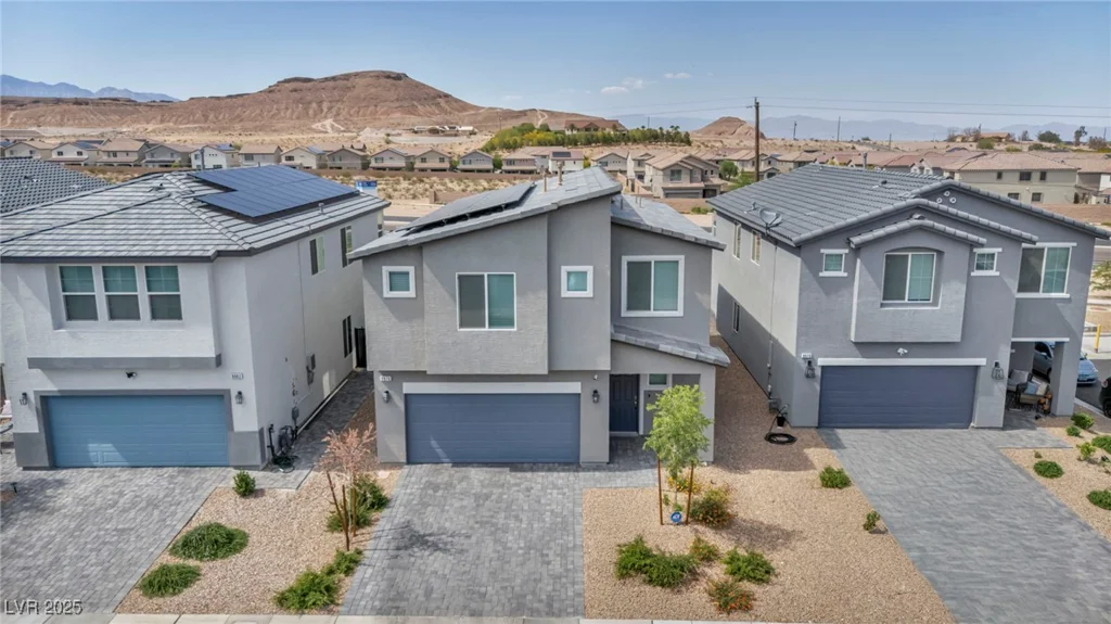 9876 Magnus, Las Vegas, NV 89178