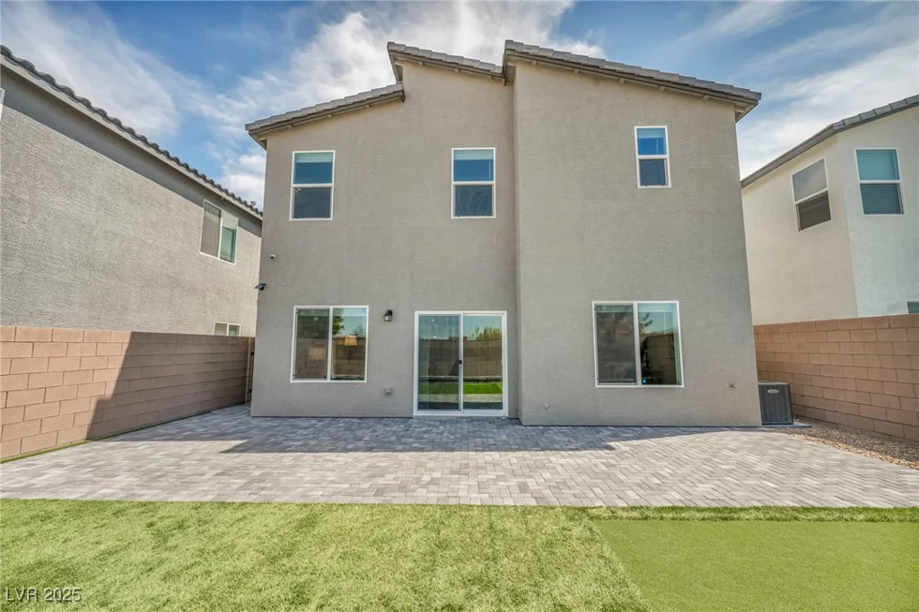 9876 Magnus, Las Vegas, NV 89178